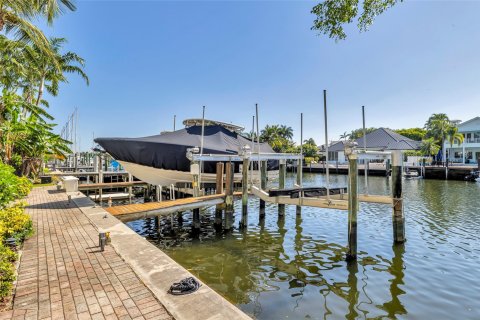 Condo in Fort Lauderdale, Florida, 3 bedrooms  № 1188608 - photo 9