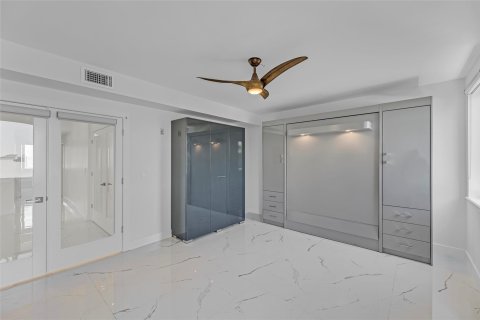 Condo in Fort Lauderdale, Florida, 3 bedrooms  № 1188608 - photo 14