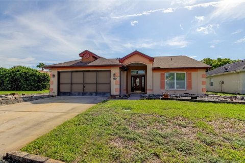 Villa ou maison à vendre à Hudson, Floride: 3 chambres, 154.96 m2 № 1338934 - photo 1