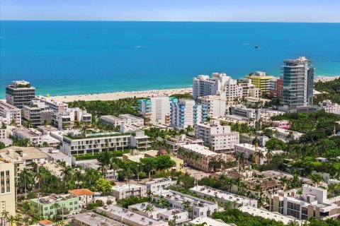 Condo in Miami Beach, Florida, 1 bedroom  № 1332331 - photo 20