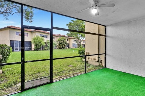 Adosado en venta en Sunrise, Florida, 3 dormitorios, 140.47 m2 № 1328904 - foto 11