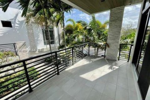 Casa en venta en Doral, Florida, 4 dormitorios, 264.21 m2 № 303481 - foto 4