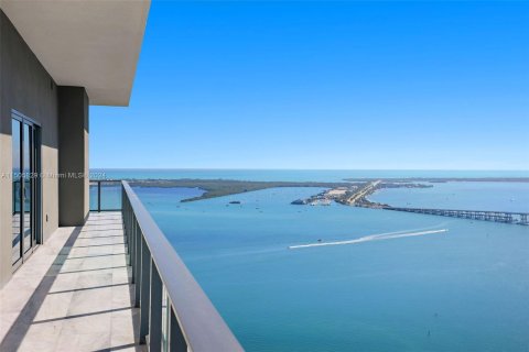 Copropriété à vendre à Miami, Floride: 3 chambres, 217.11 m2 № 927087 - photo 14