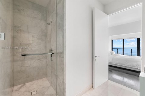 Condo in Miami, Florida, 3 bedrooms  № 927087 - photo 29