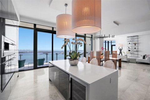 Copropriété à vendre à Miami, Floride: 3 chambres, 217.11 m2 № 927087 - photo 5