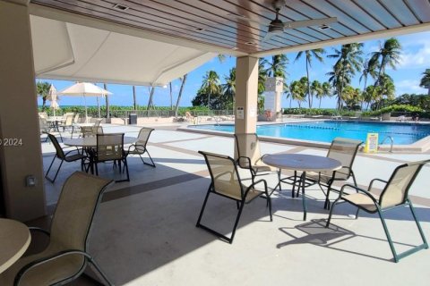 Copropriété à vendre à Key Biscayne, Floride: 2 chambres, 142.33 m2 № 1272840 - photo 24