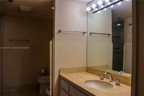 Condo in Key Biscayne, Florida, 2 bedrooms  № 1272840 - photo 15