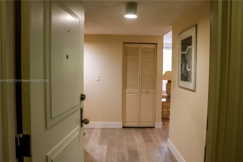 Copropriété à vendre à Key Biscayne, Floride: 2 chambres, 142.33 m2 № 1272840 - photo 5