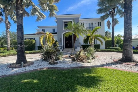 Villa ou maison à vendre à Coral Gables, Floride: 7 chambres, 652.55 m2 № 1237168 - photo 1