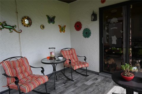 Villa ou maison à vendre à Port Charlotte, Floride: 2 chambres, 79.15 m2 № 814245 - photo 9