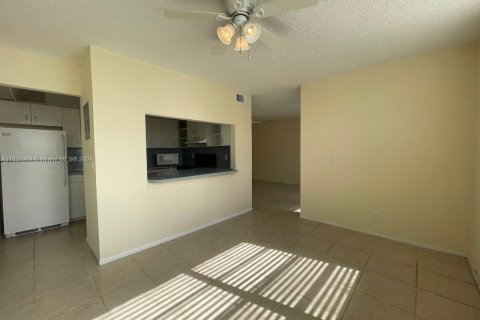 Condo in Davie, Florida, 2 bedrooms  № 1310613 - photo 6