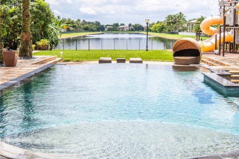 Villa ou maison à vendre à Davie, Floride: 6 chambres, 492.85 m2 № 1333348 - photo 4