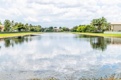 Villa ou maison à vendre à Davie, Floride: 6 chambres, 492.85 m2 № 1333348 - photo 22