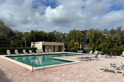 Copropriété à vendre à Tamarac, Floride: 2 chambres, 86.4 m2 № 932612 - photo 2