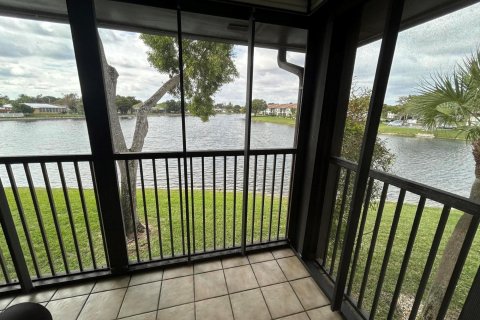 Copropriété à vendre à Tamarac, Floride: 2 chambres, 86.4 m2 № 932612 - photo 19