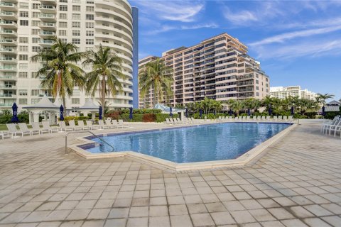 Condo in Miami Beach, Florida, 2 bedrooms  № 1177908 - photo 13