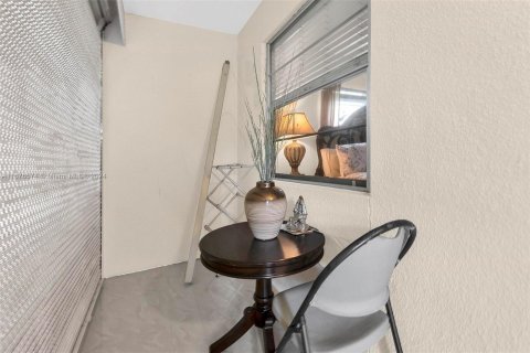 Condominio en venta en Pembroke Pines, Florida, 2 dormitorios, 88.63 m2 № 1401460 - foto 30