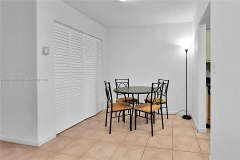 Copropriété à vendre à North Miami, Floride: 1 chambre, 67.35 m2 № 829871 - photo 7