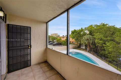Condominio en venta en North Miami, Florida, 1 dormitorio, 67.35 m2 № 829871 - foto 17