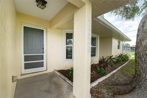 House in Englewood, Florida 3 bedrooms, 114.08 sq.m. № 1340514 - photo 2