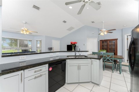 Villa ou maison à vendre à Englewood, Floride: 3 chambres, 114.08 m2 № 1340514 - photo 12