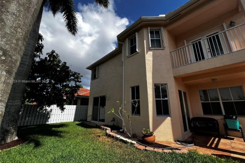 House in Miramar, Florida 4 bedrooms, 249.72 sq.m. № 1225541 - photo 3
