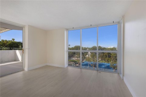 Copropriété à vendre à North Bay Village, Floride: 2 chambres, 98.57 m2 № 1404741 - photo 21