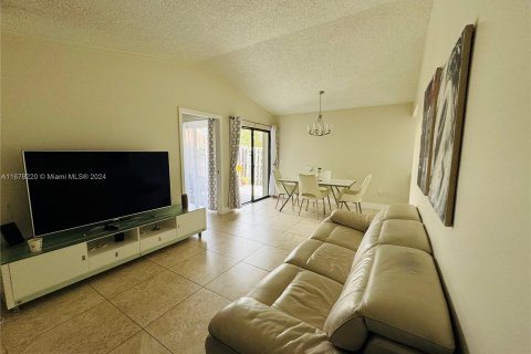 Copropriété à vendre à Miami, Floride: 1 chambre, 65.96 m2 № 1404701 - photo 2