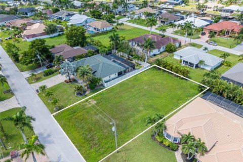 Terreno en venta en Cape Coral, Florida № 1354744 - foto 1