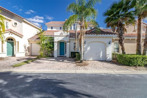 Townhouse in Davenport, Florida 4 bedrooms, 163.69 sq.m. № 1387370 - photo 1