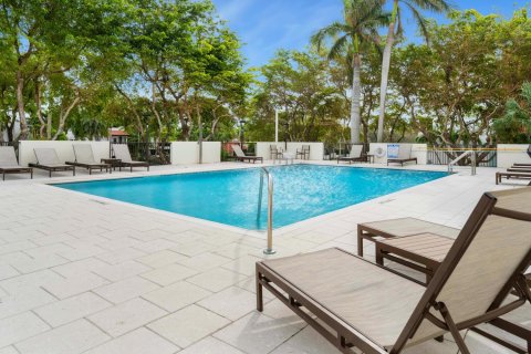 Condo in Fort Lauderdale, Florida, 2 bedrooms  № 938842 - photo 3