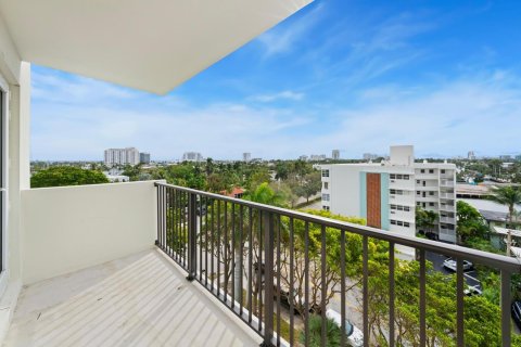 Condo in Fort Lauderdale, Florida, 2 bedrooms  № 938842 - photo 9