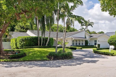 Villa ou maison à vendre à Palmetto Bay, Floride: 4 chambres, 281.22 m2 № 1345371 - photo 2