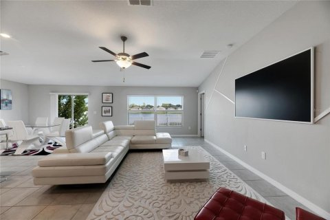 Casa en venta en Riverview, Florida, 4 dormitorios, 179.77 m2 № 1349522 - foto 7