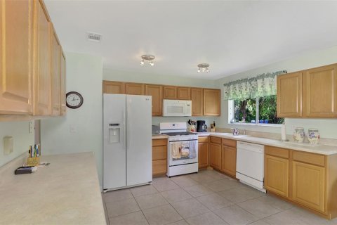 Casa en venta en Port Charlotte, Florida, 3 dormitorios, 101.45 m2 № 1350421 - foto 11