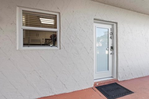 Copropriété à vendre à Royal Palm Beach, Floride: 2 chambres, 101.08 m2 № 876695 - photo 14