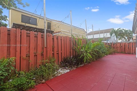 Casa en venta en Miami, Florida, 3 dormitorios, 127.46 m2 № 1389609 - foto 26