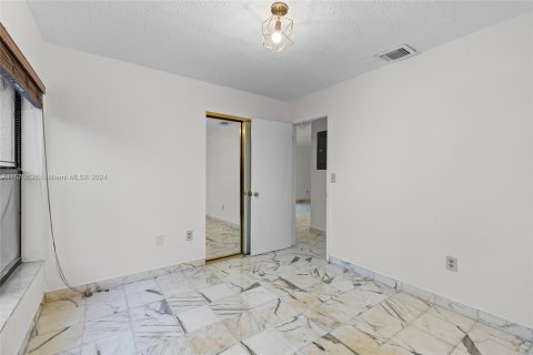 Casa en venta en Miami, Florida, 3 dormitorios, 127.46 m2 № 1389609 - foto 15