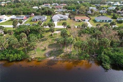 Land in Port Charlotte, Florida № 1089907 - photo 4