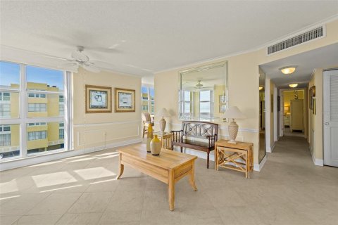 Condominio en venta en Cocoa Beach, Florida, 2 dormitorios, 94.57 m2 № 1385398 - foto 16