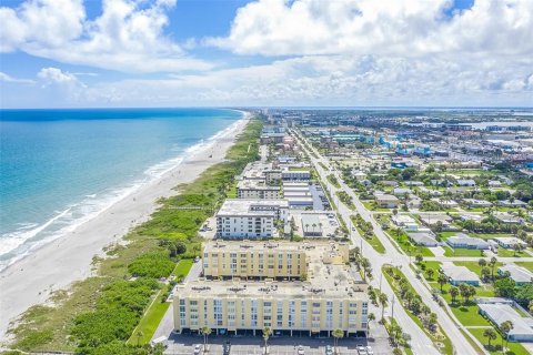 Condominio en venta en Cocoa Beach, Florida, 2 dormitorios, 94.57 m2 № 1385398 - foto 30