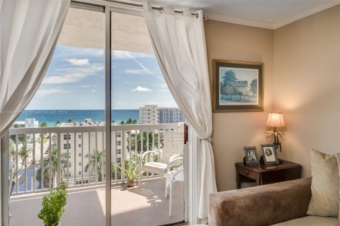 Copropriété à vendre à Hollywood, Floride: 2 chambres, 116.5 m2 № 1316698 - photo 24