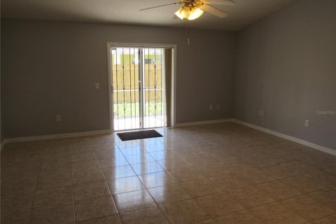 Villa ou maison à vendre à Kissimmee, Floride: 3 chambres, 121.52 m2 № 1255823 - photo 5