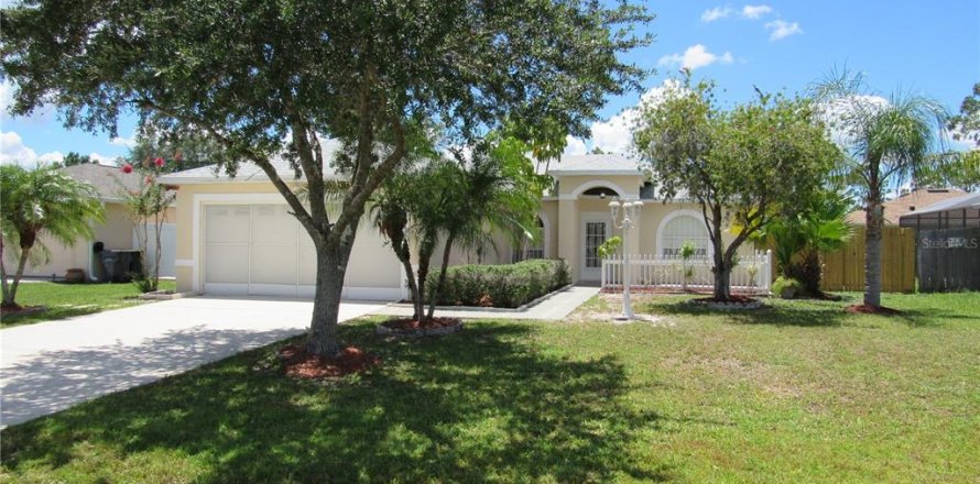 Casa en Kissimmee, Florida 3 dormitorios, 121.52 m2 № 1255823