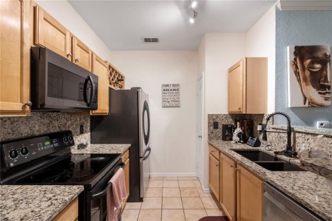 Condo in Tampa, Florida, 2 bedrooms  № 1394444 - photo 5