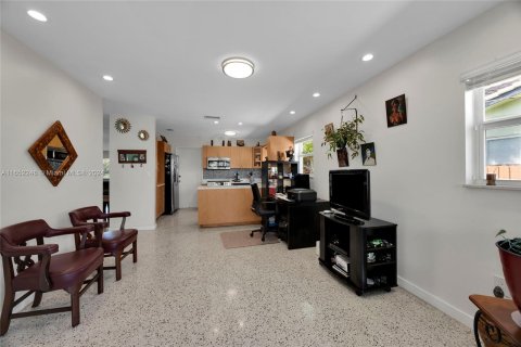 Casa en venta en Miami Beach, Florida, 3 dormitorios, 151.15 m2 № 1345862 - foto 11