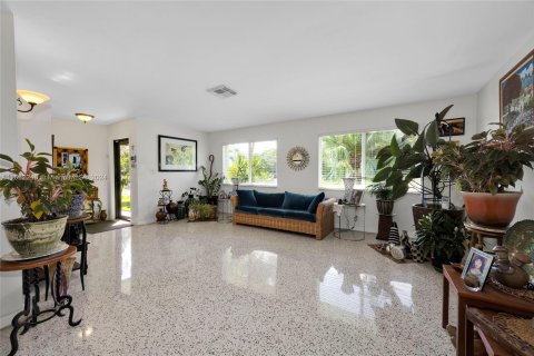 Villa ou maison à vendre à Miami Beach, Floride: 3 chambres, 151.15 m2 № 1345862 - photo 4