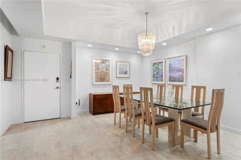 Copropriété à vendre à Miami Beach, Floride: 2 chambres, 114.83 m2 № 1345414 - photo 9