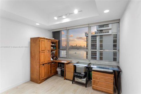 Copropriété à vendre à Miami Beach, Floride: 2 chambres, 114.83 m2 № 1345414 - photo 23