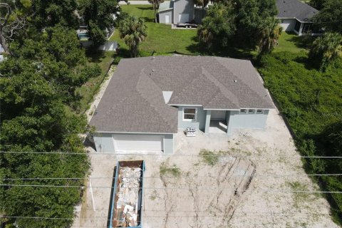 Villa ou maison à vendre à North Port, Floride: 3 chambres, 168.62 m2 № 1296499 - photo 2